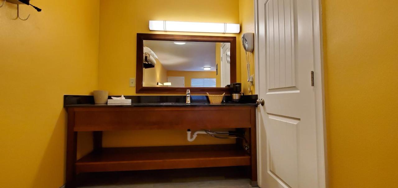 Deluxe King Room with Sofa Bed