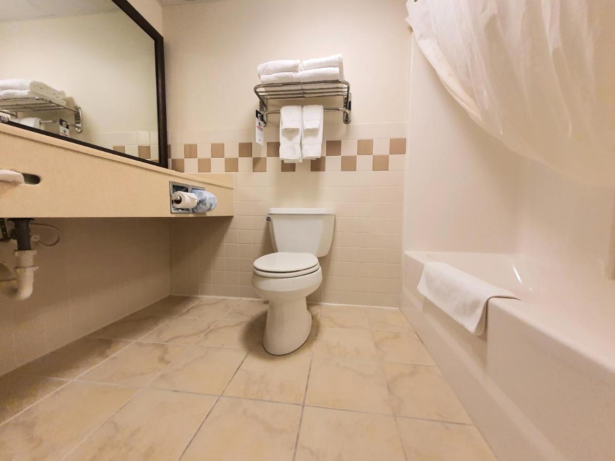 Deluxe Suite with Spa Bath