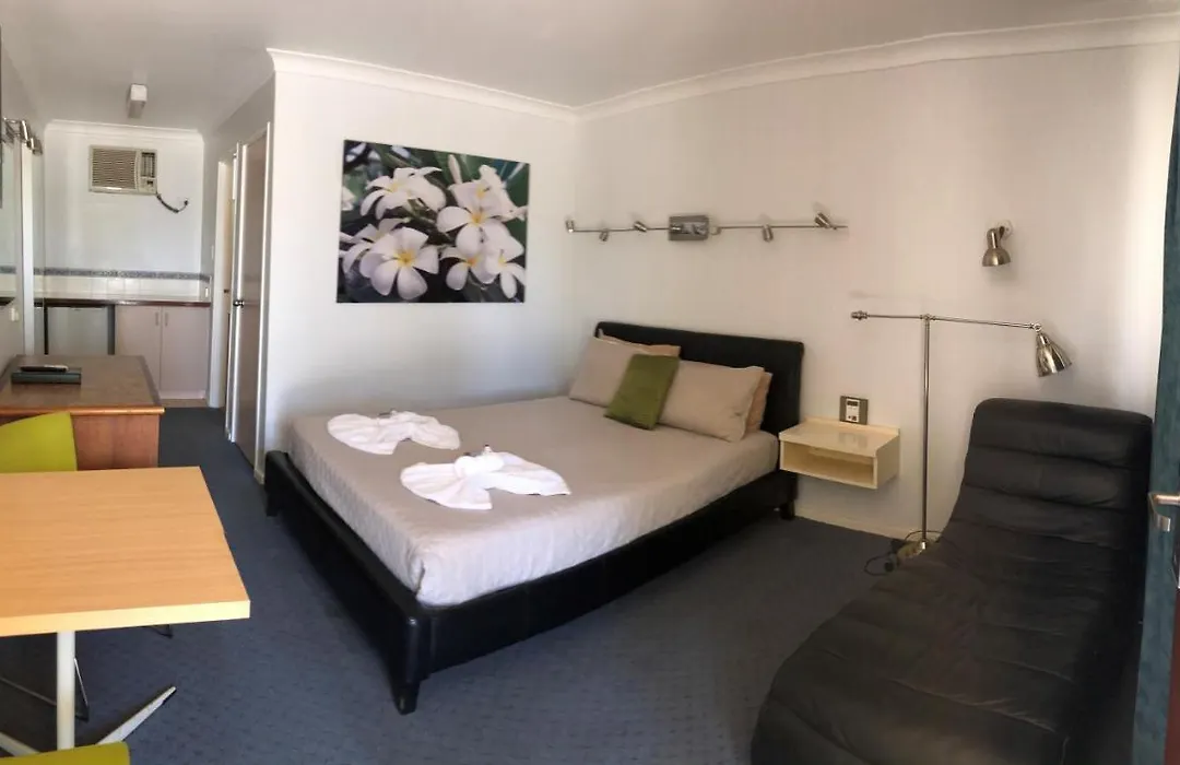 Carnarvon Gateway Motel-1