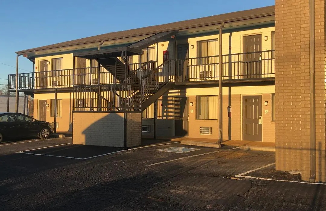Savannah Lodge-1