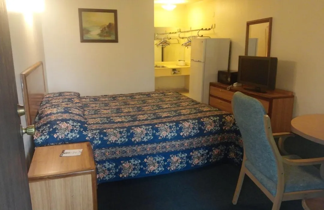 Evergreen Inn-1