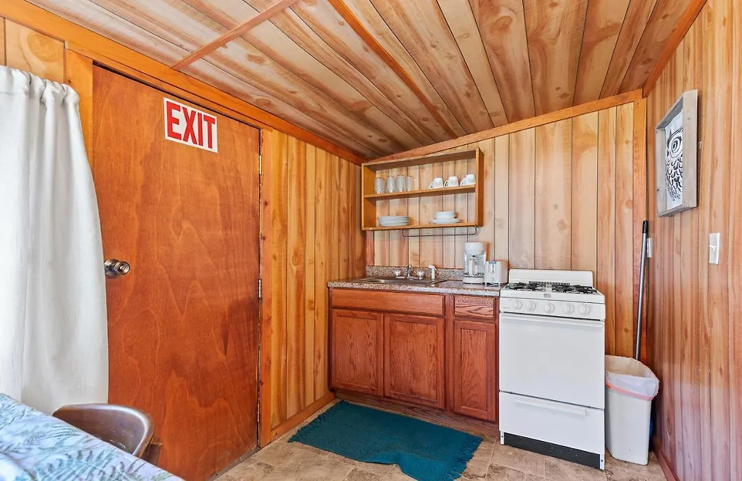 Harney Camp Cabins-1