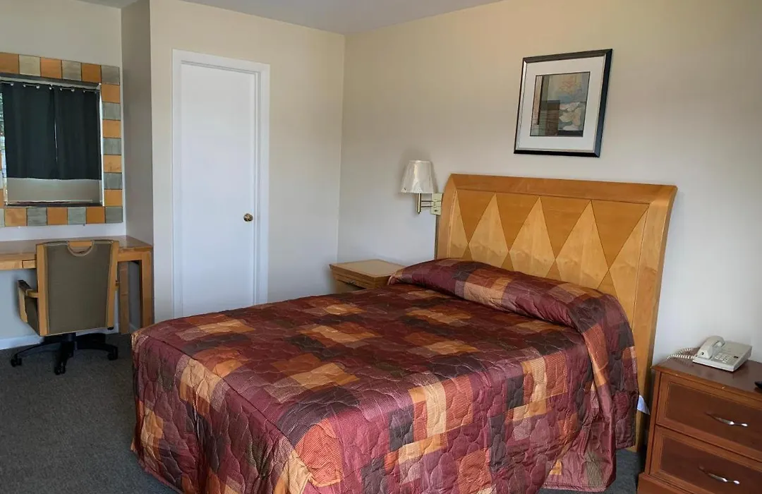 Nitey Nite Motel-1