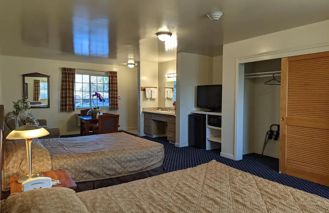 Americas Best Value Inn Oxnard-Port Hueneme-1