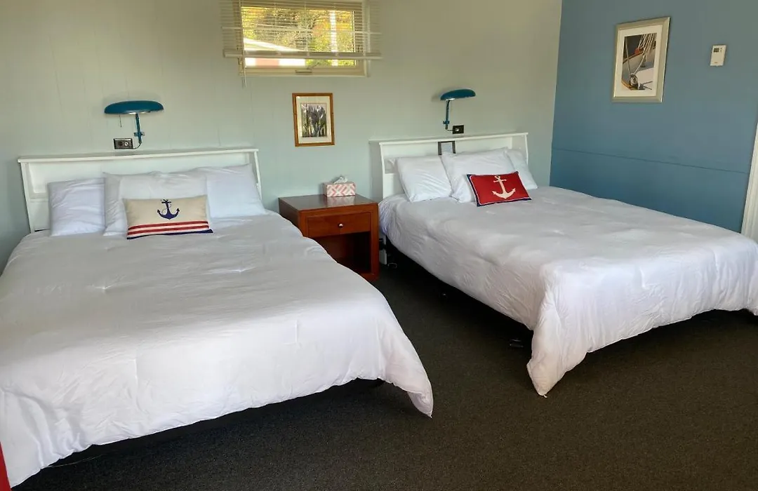 The Gull Motel, Belfast-1