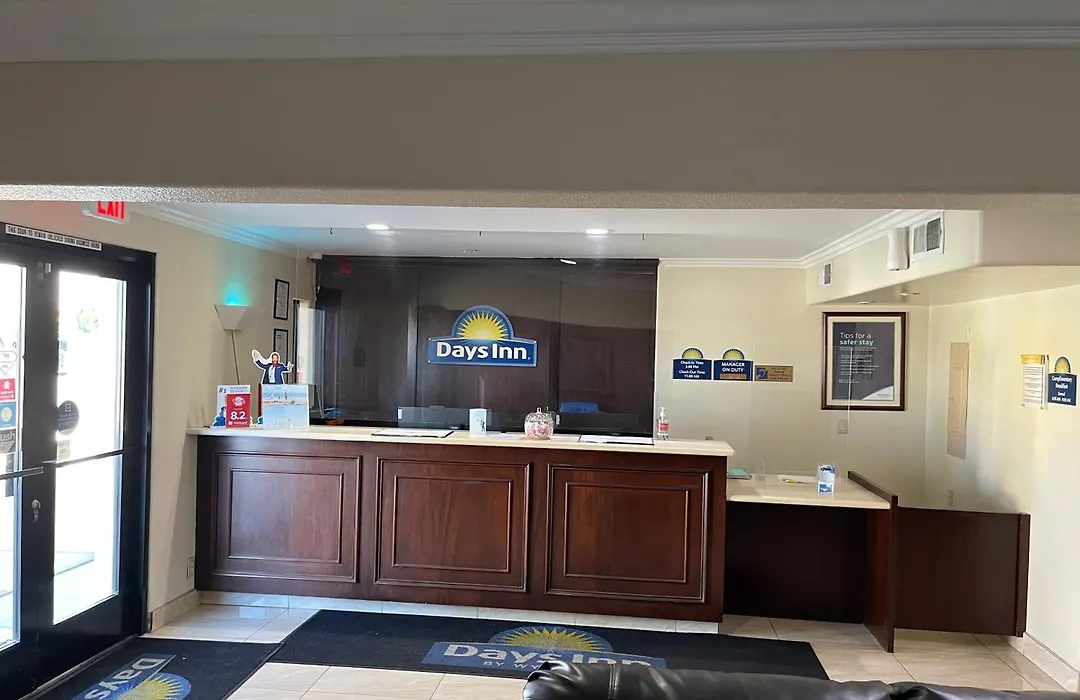 Days Inn By Wyndham Indio-1