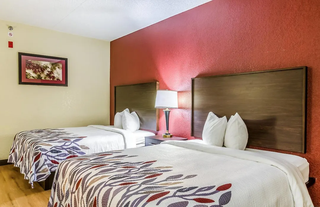 Golden Hotel Wichita Airport-1
