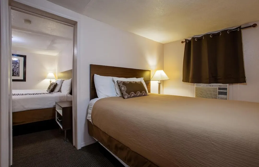 Celilo Inn-1