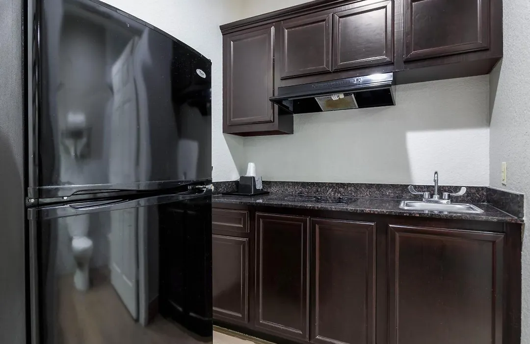 Scottish Inn And Suites Baytown Tx-1