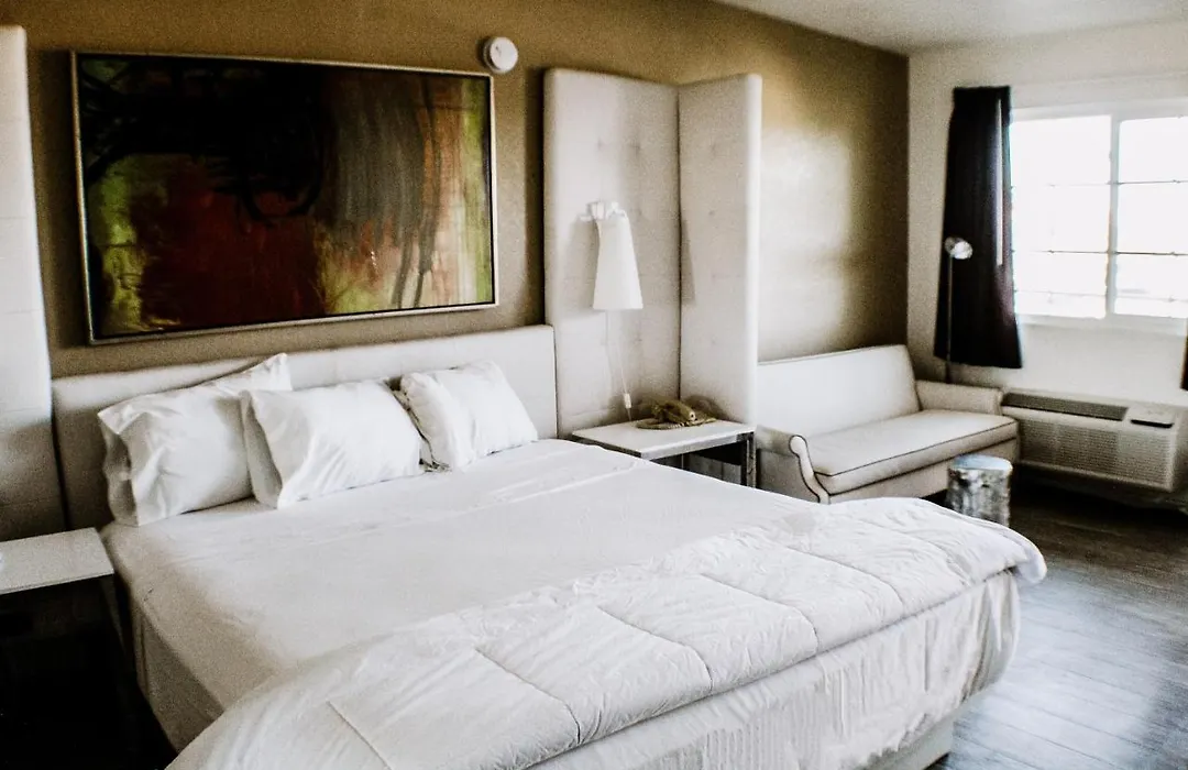Devonshire Inn Motel-1
