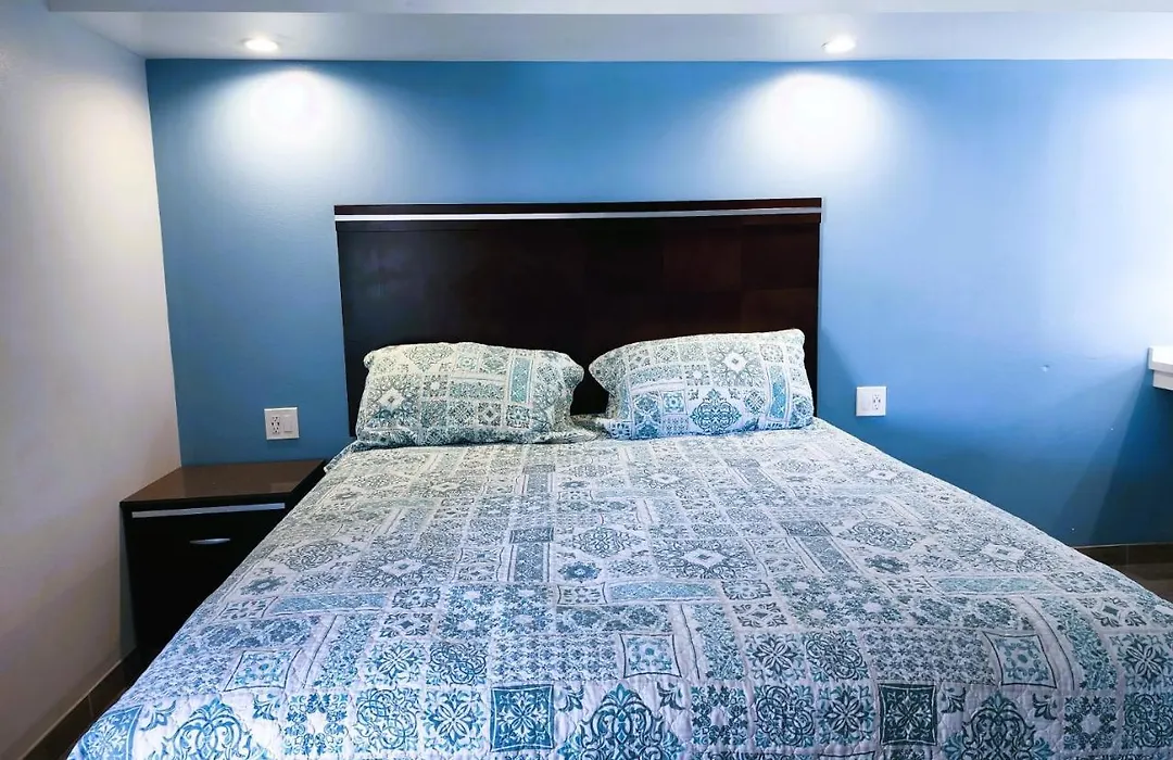 Day N Night Inn - Near Universal Studios Hollywood-1