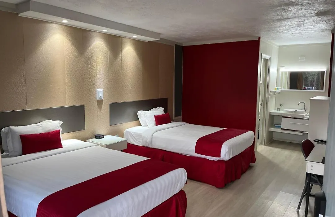 Travelodge By Wyndham Orlando At Heart Of International Drive-1
