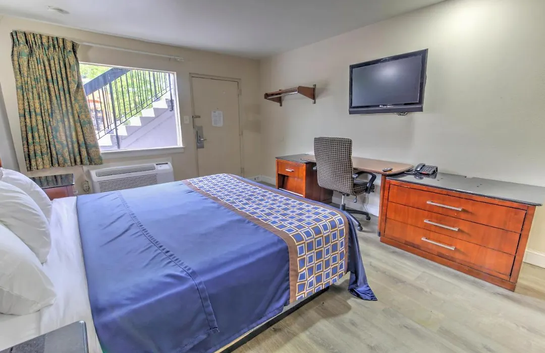 Budget Lodge Churchland-1