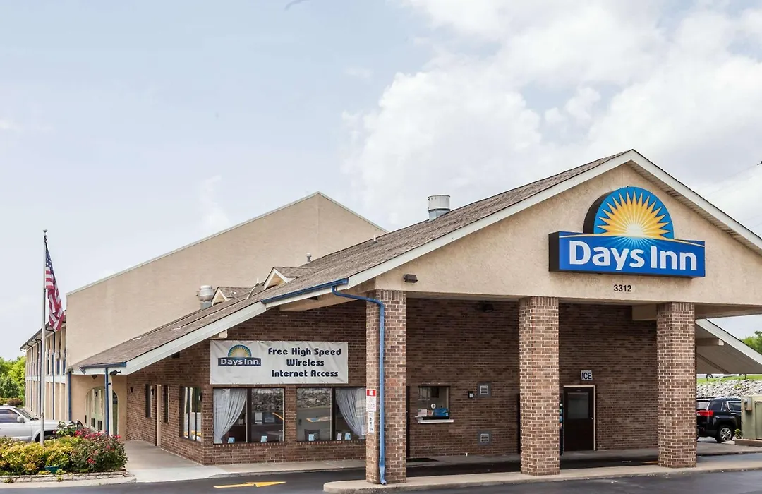 Days Inn By Wyndham Nashville N Opryland/Grand Ole Opry-1