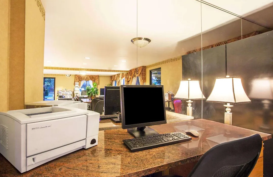 Fairbridge Inn Express Tukwila-1