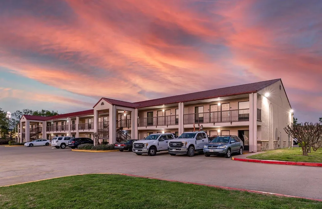 Best Western Lindale Inn-1