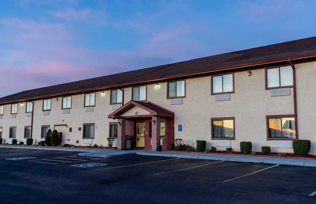 Super 8 By Wyndham Campbellsville Ky-1