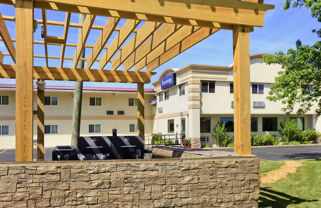 Travelodge Lima-1