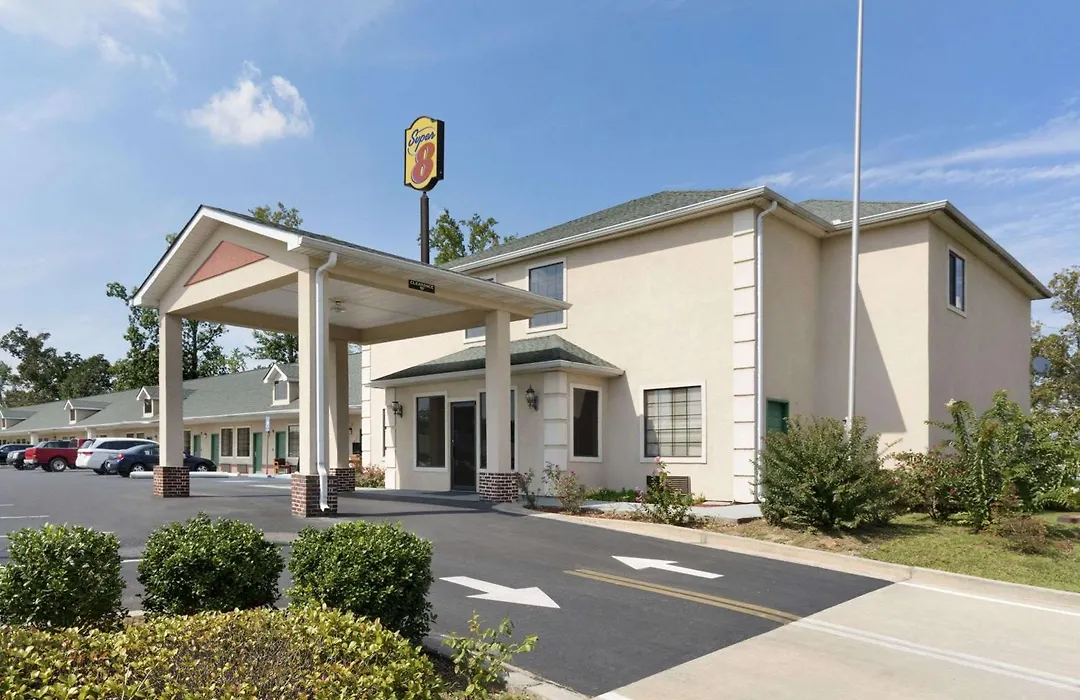 Super 8 By Wyndham Chatsworth/Dalton-1