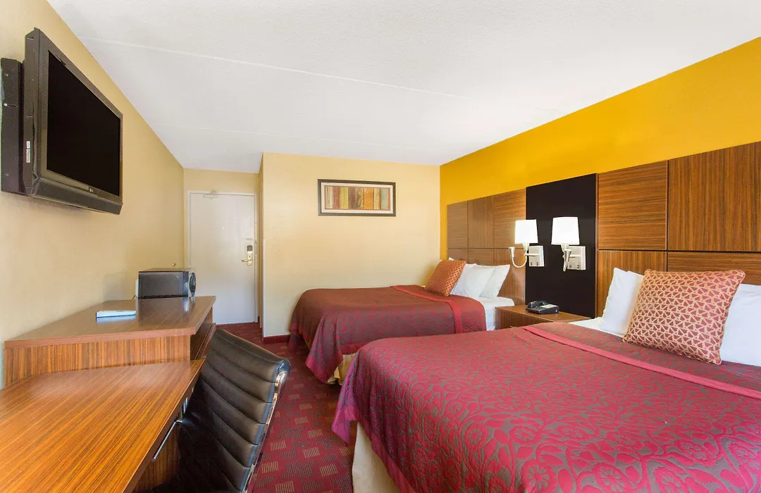 Days Inn By Wyndham Leominster/Fitchburg Area-1