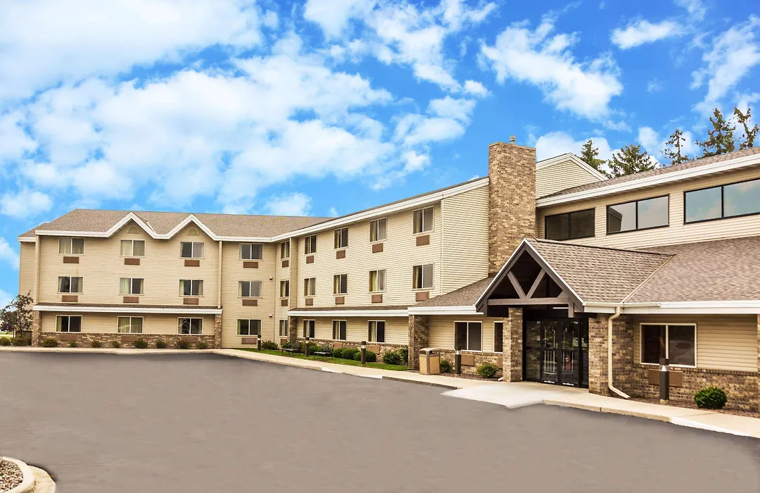 Americinn By Wyndham Sheboygan-1