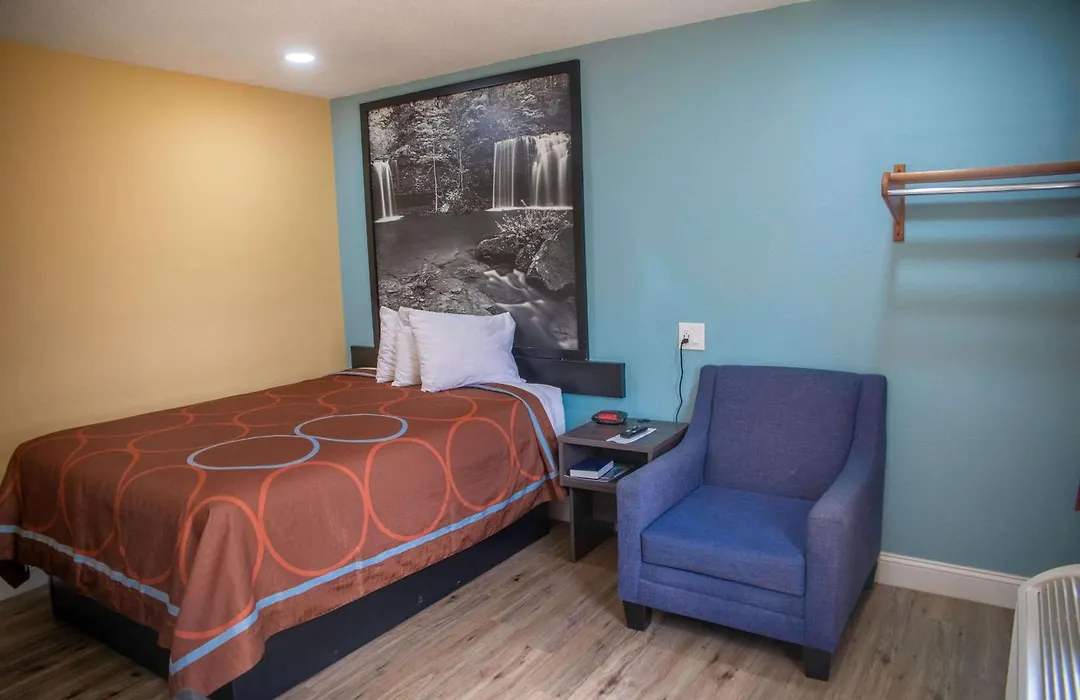 Super 8 By Wyndham Mountain Home-1