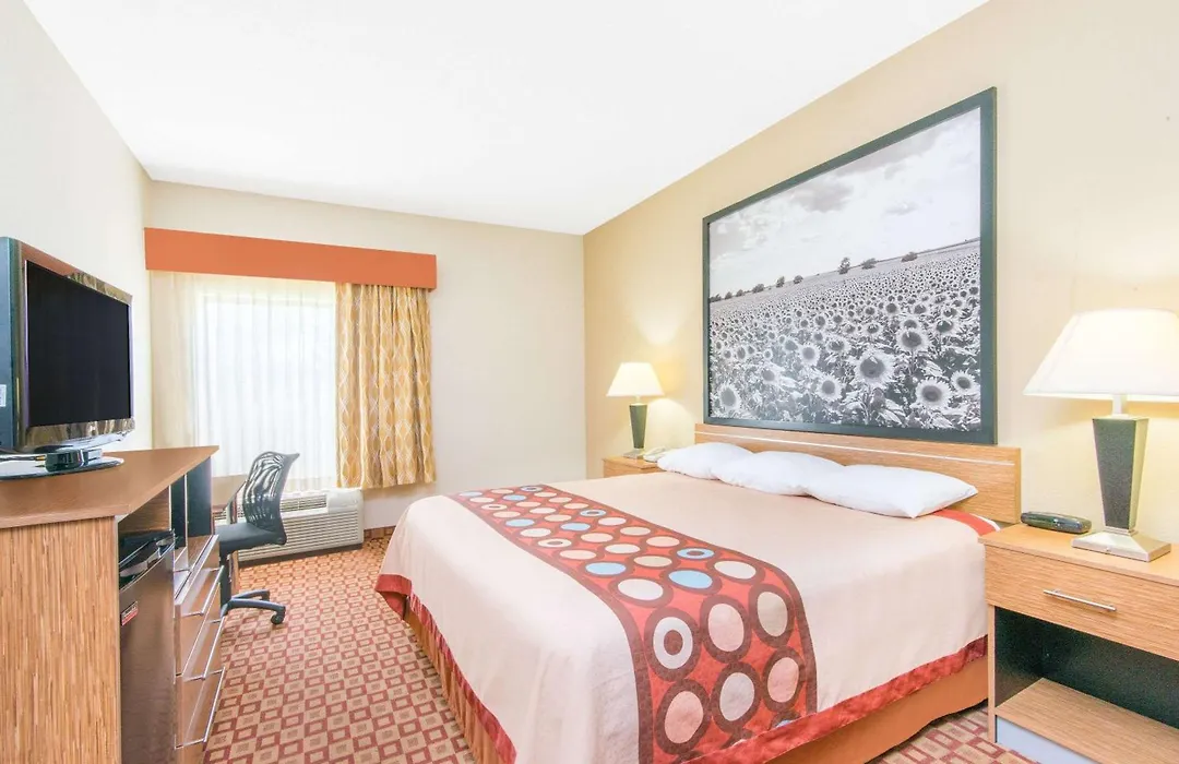 Super 8 By Wyndham Wichita South-1