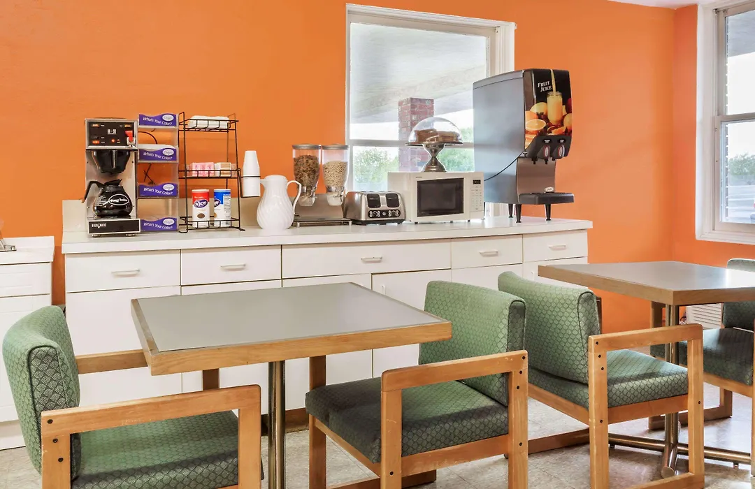 Americas Best Value Inn Wendover-1