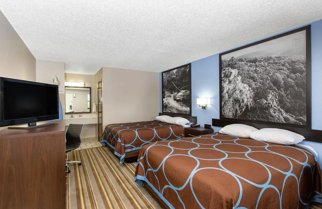 Super 8 By Wyndham Malvern-1