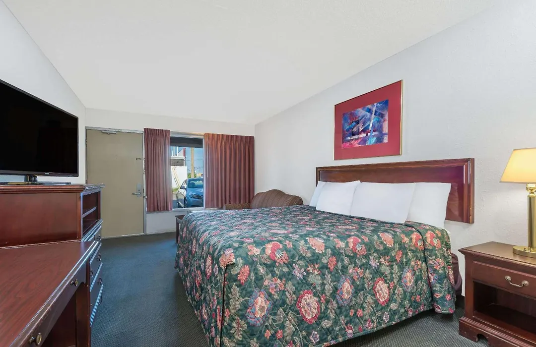 Days Inn By Wyndham Mt. Sterling-1