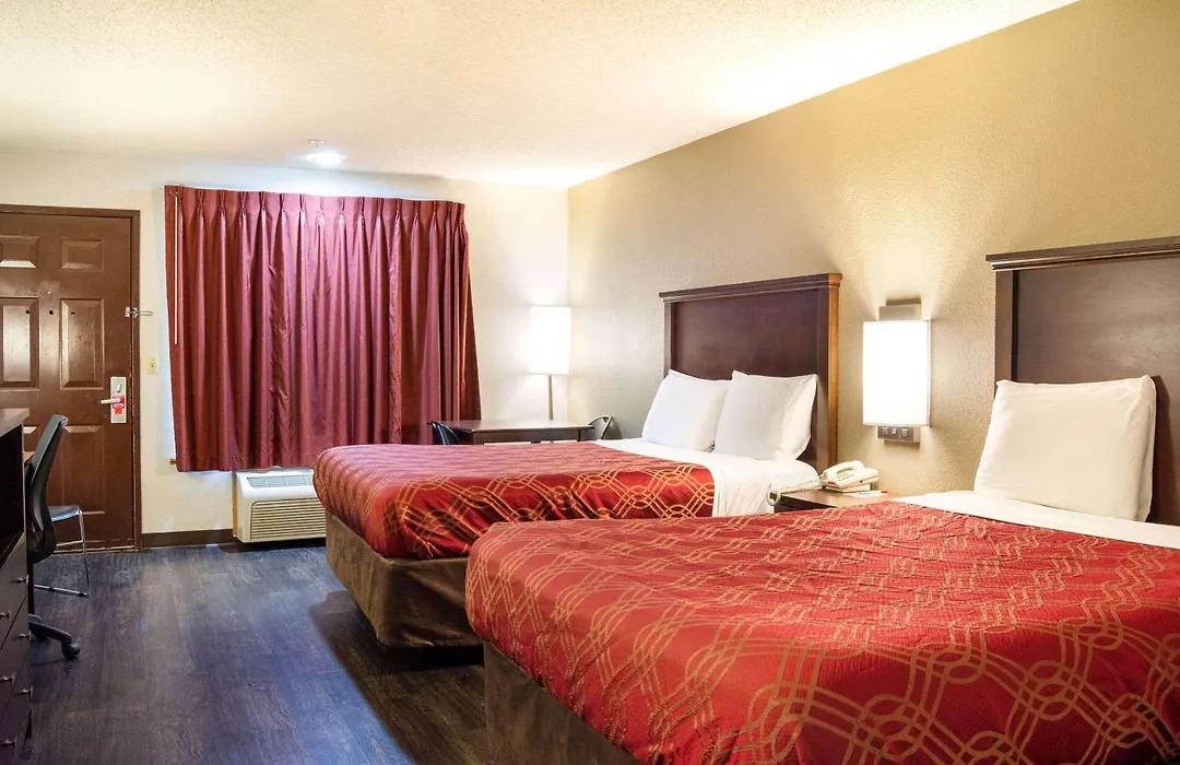Econo Lodge Southeast Milwaukie/Portland-1
