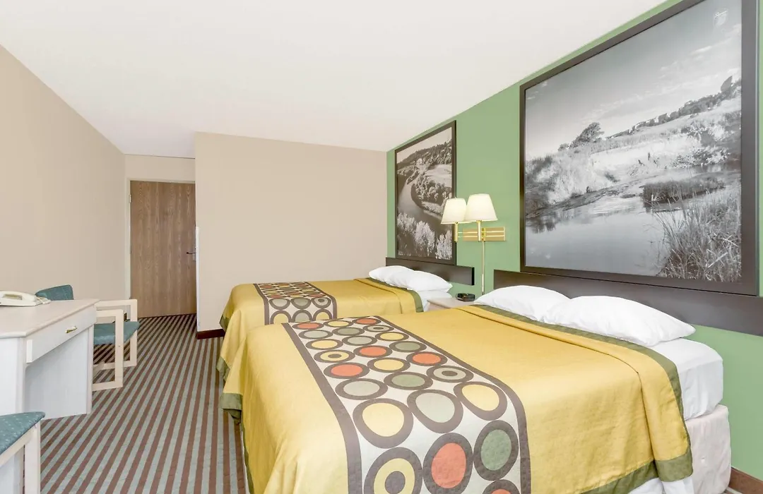 Super 8 By Wyndham Lexington-1