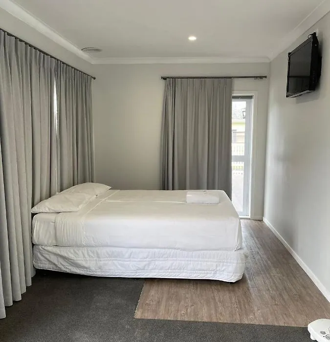 Dash Motel, Papakura-1