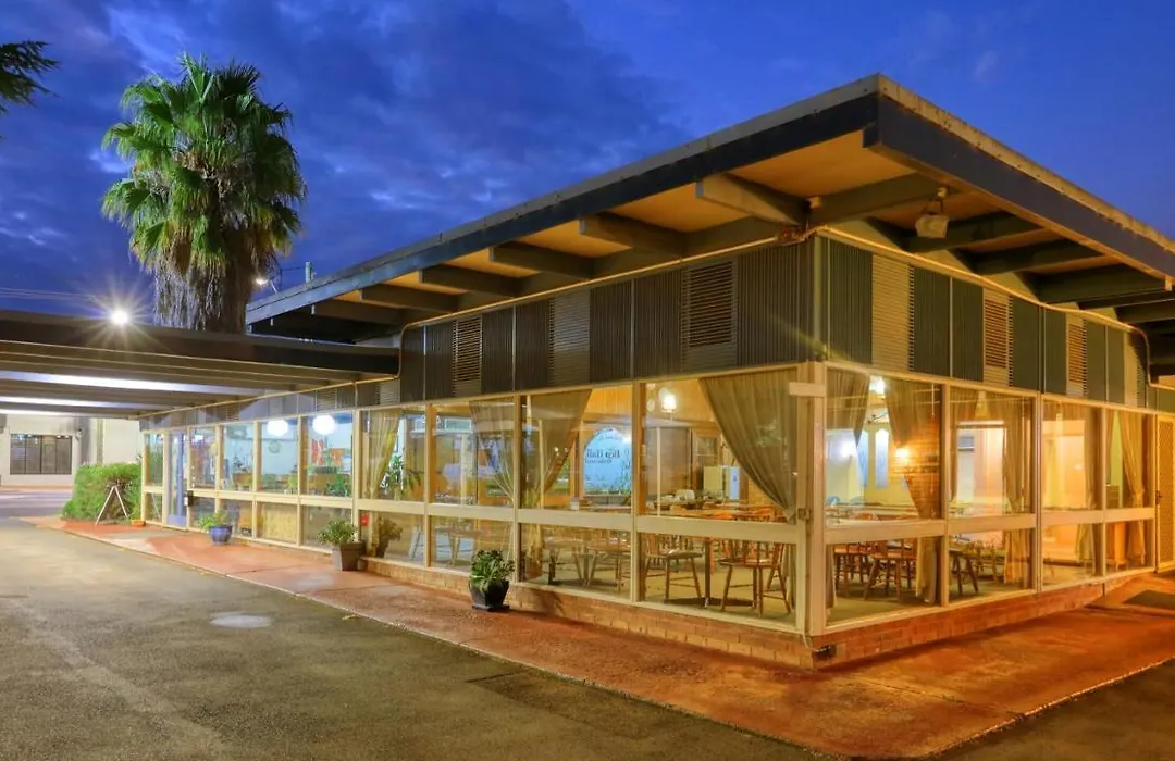 Plainsman Motel-1