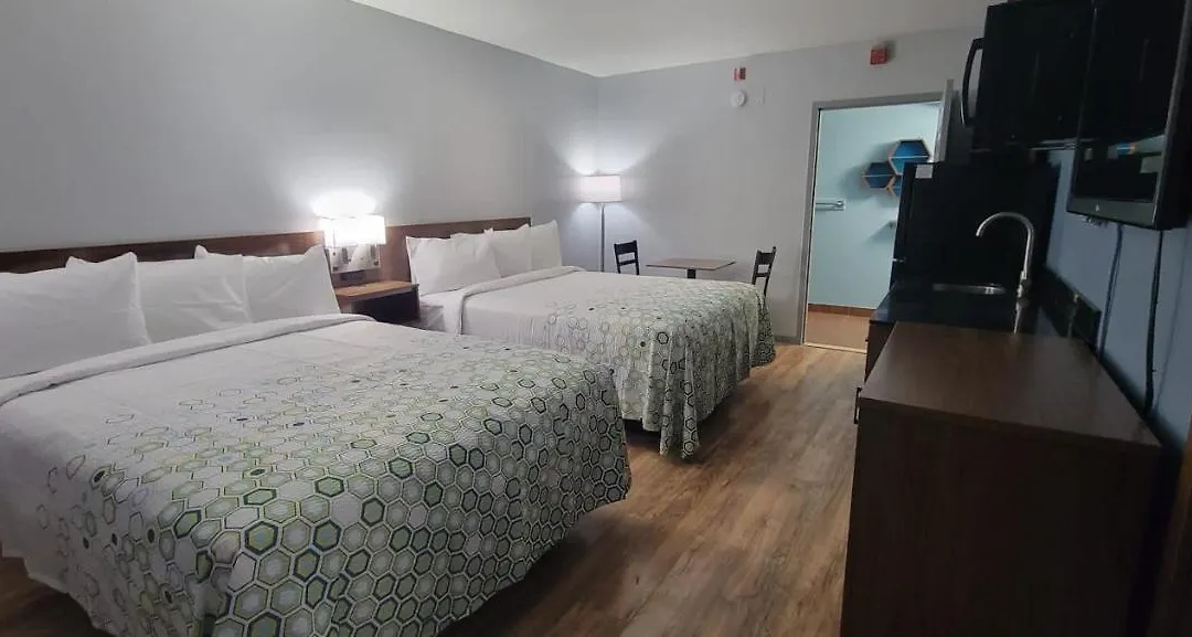 Hometowne Studios By Red Roof Egg Harbor-Atlantic City Airport-1