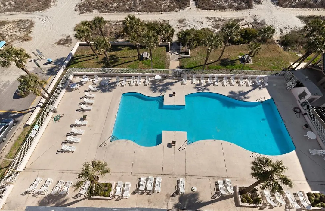 Ocean Crest Inn And Suites-1