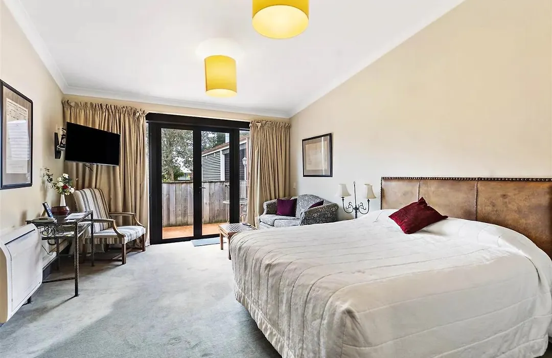 Gateway Motor Inn-1