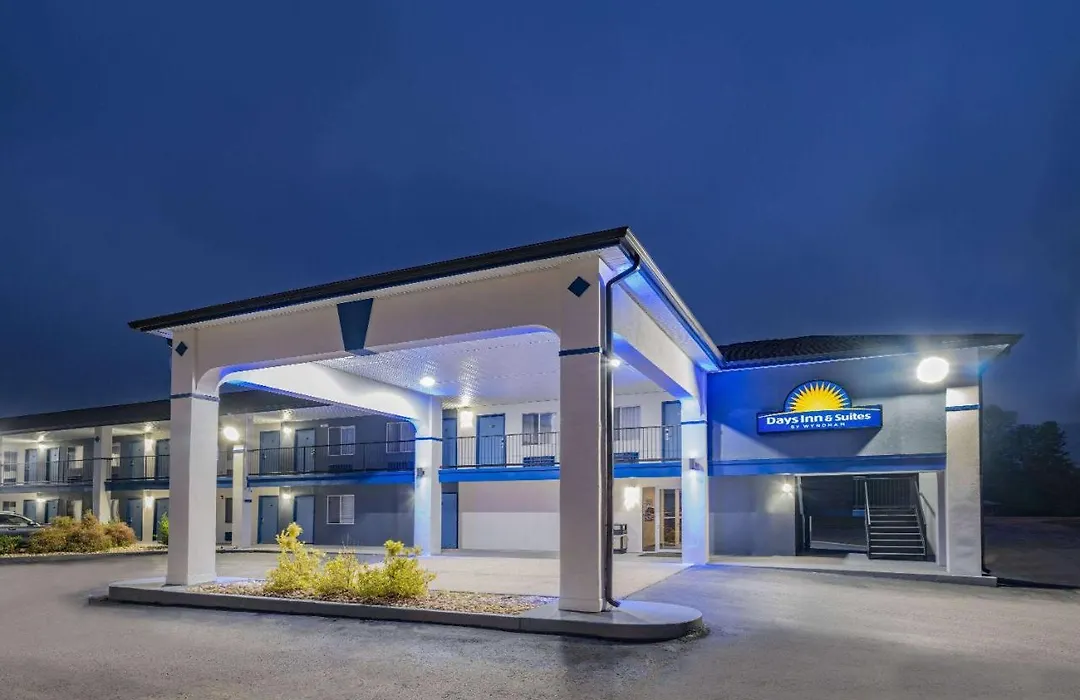 Days Inn By Wyndham Hamilton-1
