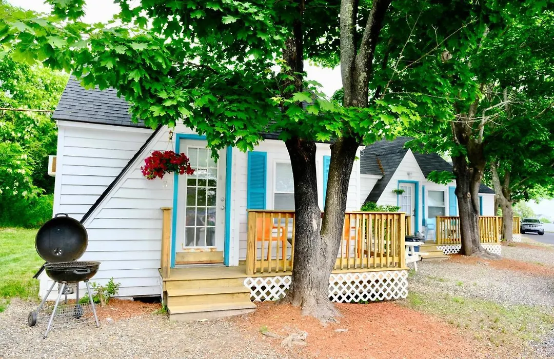 The Landings Inn And Cottages At Old Orchard Beach-1