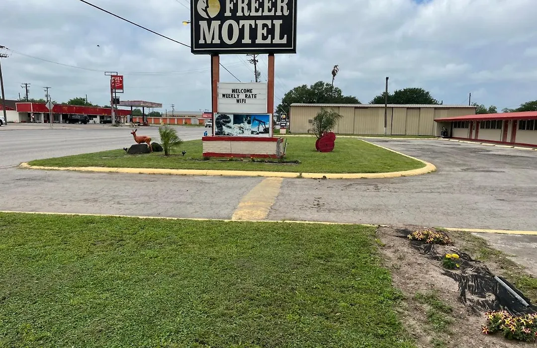 Freer Motel-1