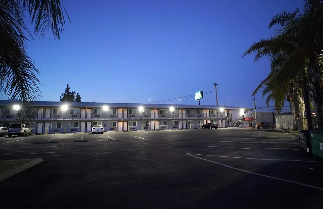 Airport Stay Motel-1