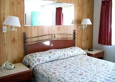 Stagecoach Motel-1