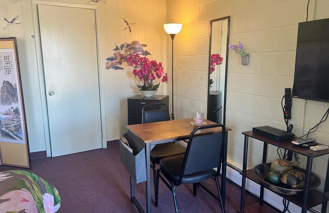 Midtown Inn & Suites-1