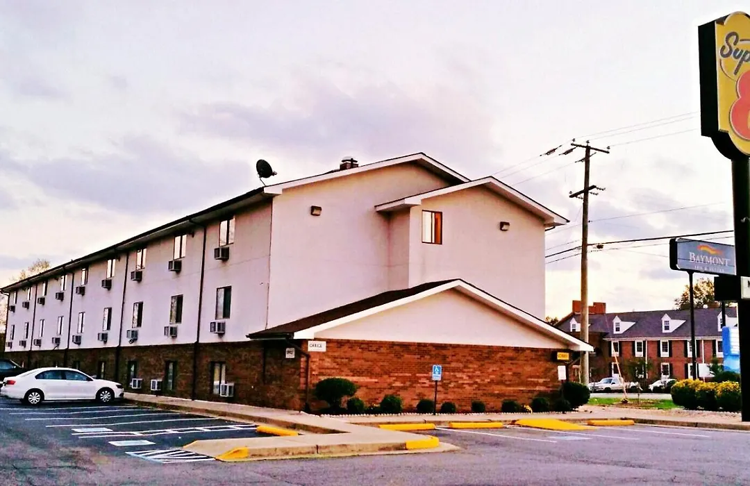 Super 8 By Wyndham Richmond/Broad Street-1