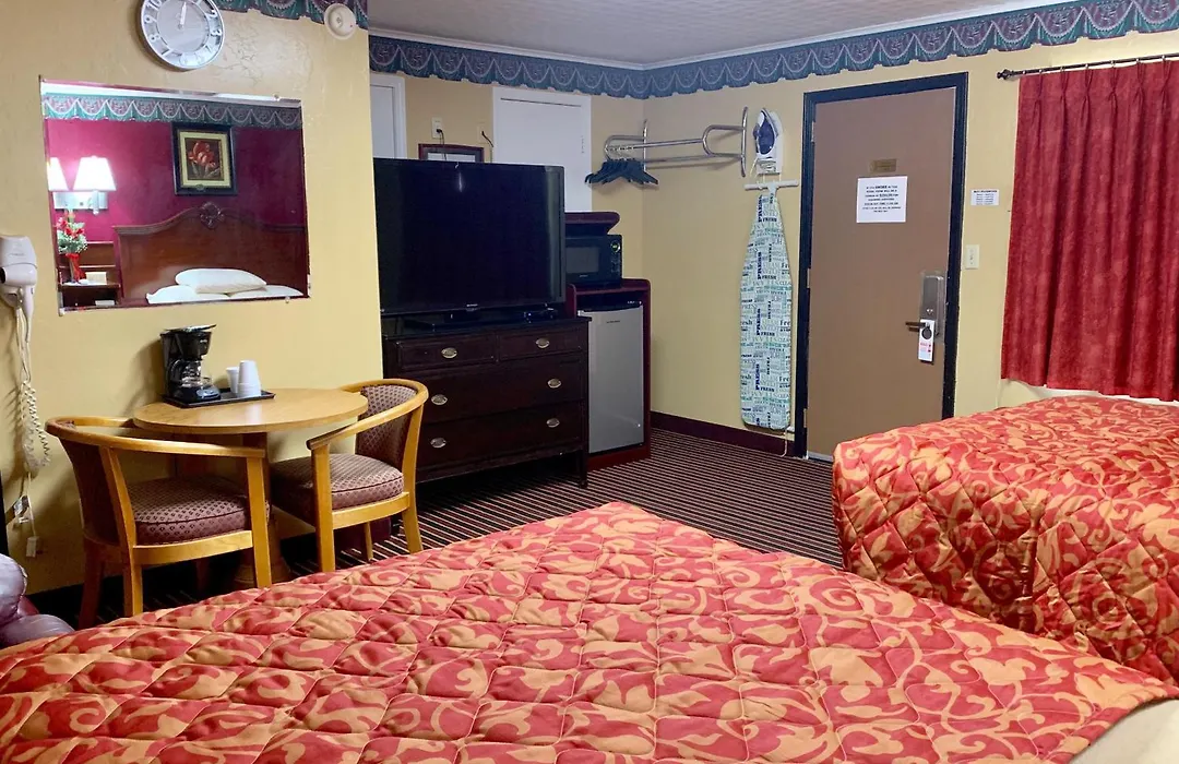 Relax Inn Vinita-1