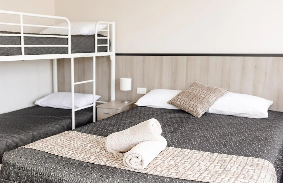 Starline Motor Inn-1