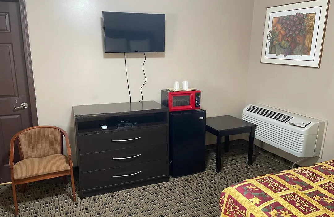 Economy Inn & Suites-1