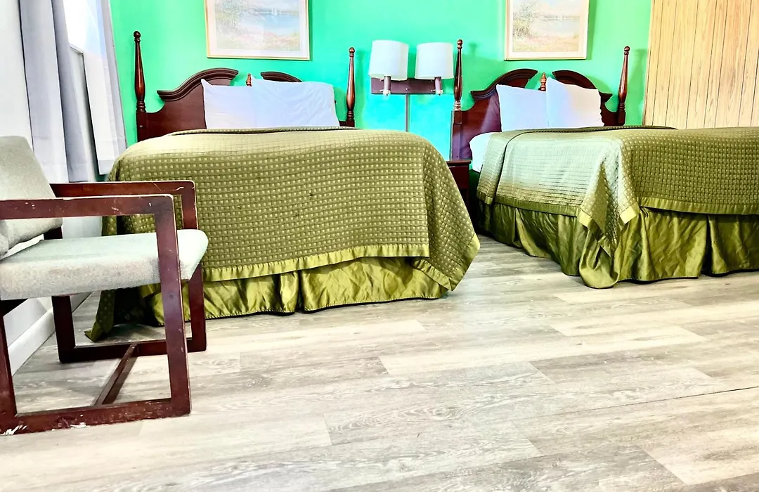 Travelers Inn Olney-1