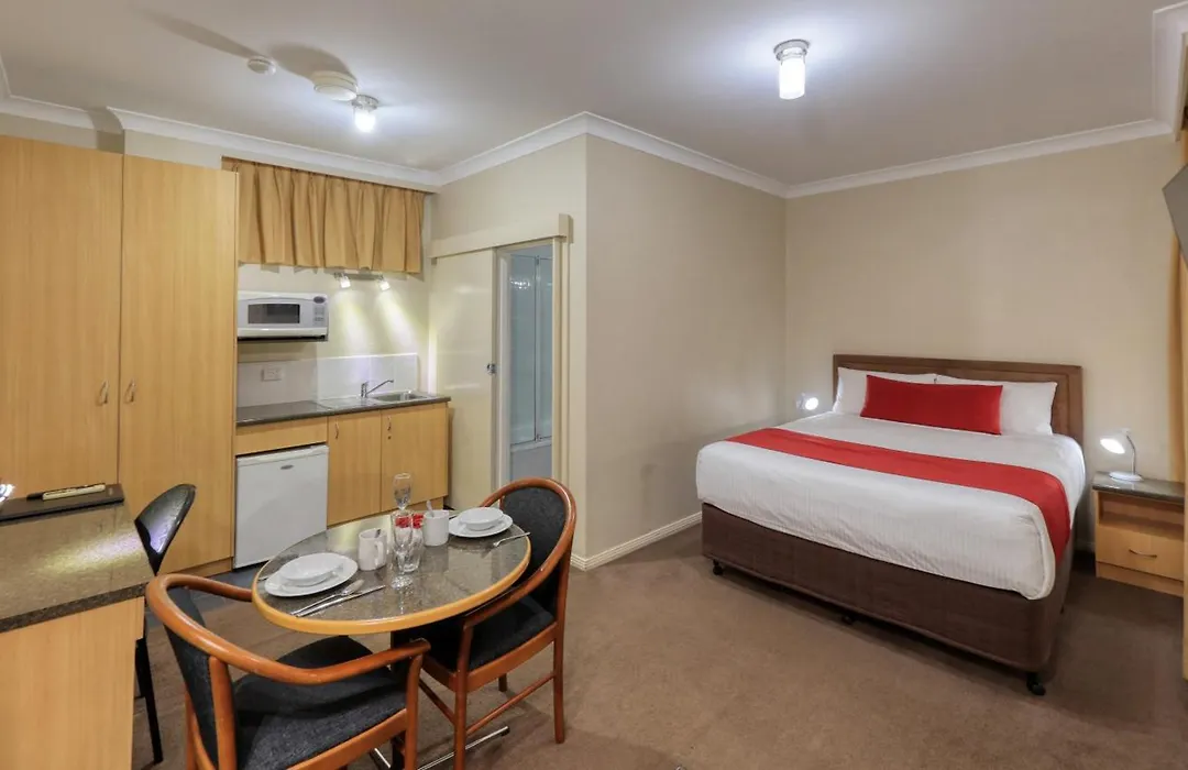 Ashton Motel-1