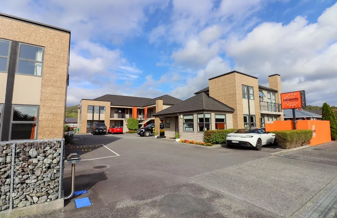 Coleraine Suites & Apartments-1